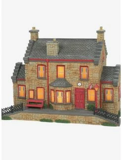 Buy 🛒 Harry Potter Hogsmeade Station Figurine 🧨